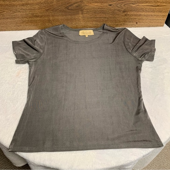 Double D ranchwear dark gray shimmery color short sleeve dry clean only - Picture 8 of 8